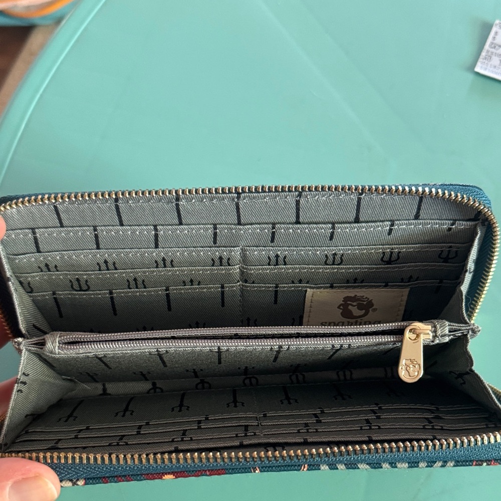 Spartina 449 Marine Life Blue and Tan Wristlet - Picture 2 of 4